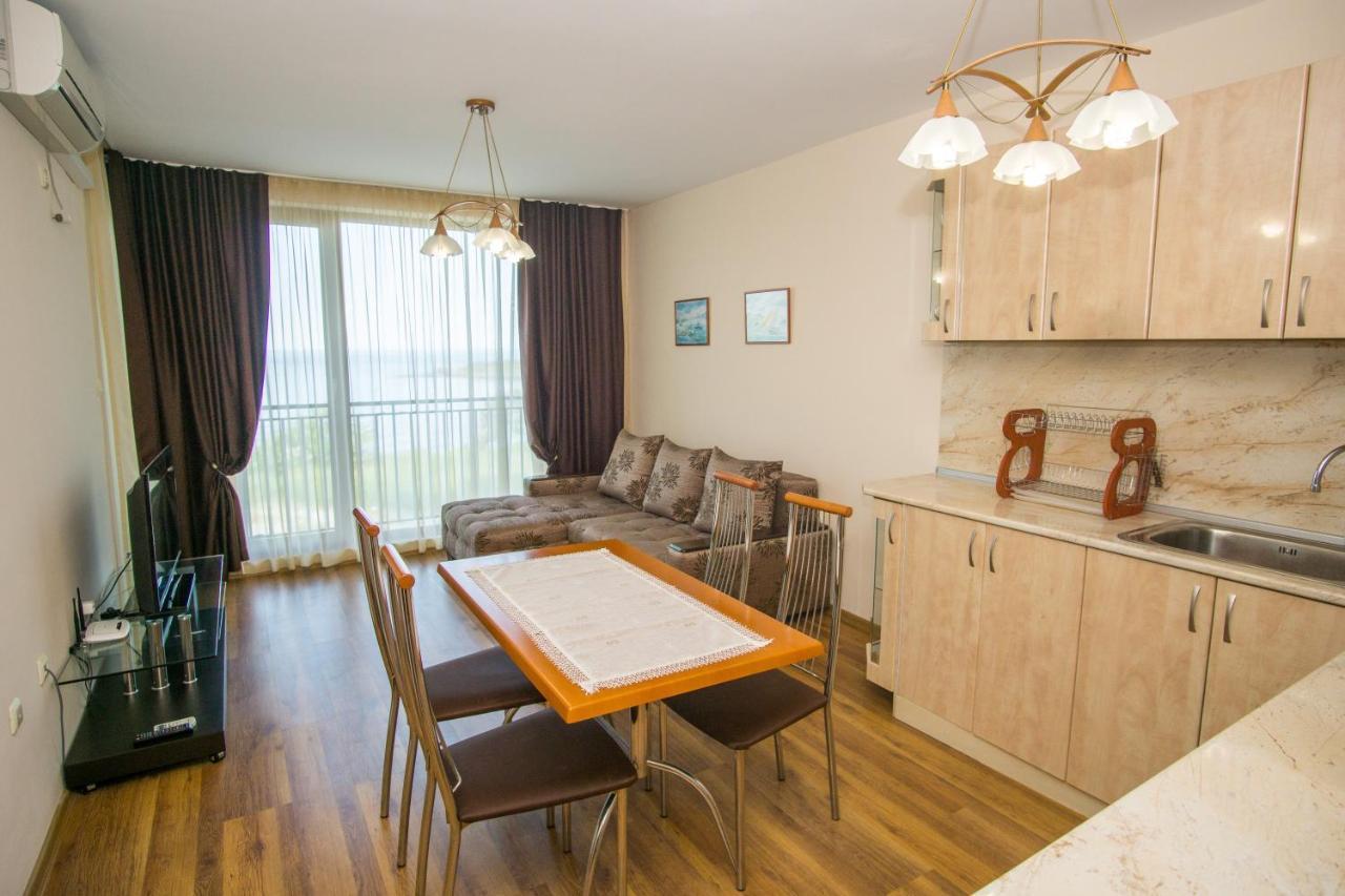 Guest Apartments Stela Tsarevo Eksteriør bilde